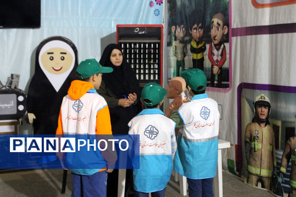 رقابت گروه‌های منتخب مدارس پسرانه استان قم در نخستین جشنواره سفیران سلامت 