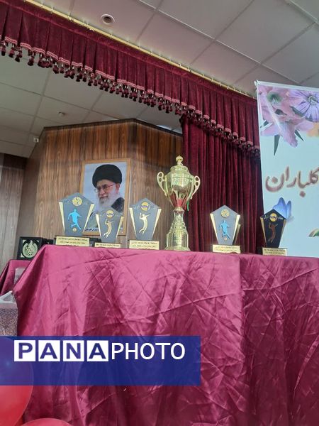 جشن باشکوه تجلیل از 400 نفر برتر حوزه پرورشی و تربیت‌بدنی در شهرستان بختگان