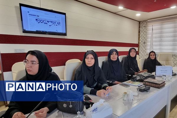 برگزاری کارگاه‌های آموزشی «زیست عفیفانه» و «مهارت‌های فرزندپروری» ویژه رابطین امور بانوان کهریزک 