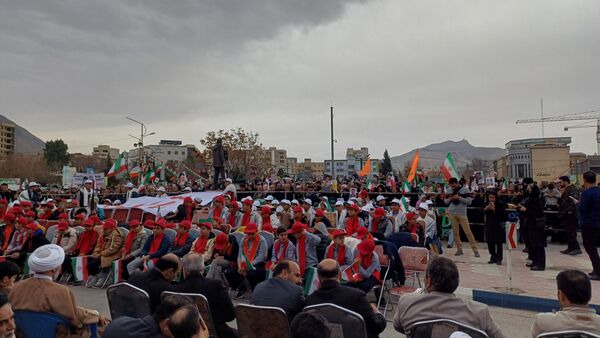 دانش‌آموزان، پاسداری از انقلاب را آغاز می‌کنند