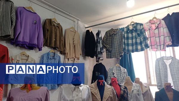 گالری هنر در هنرستان شهید بخشنده زرقان 