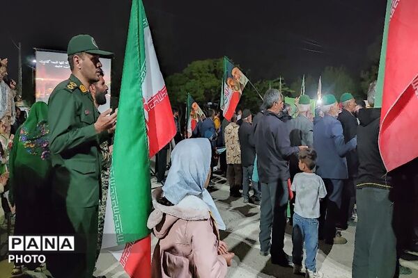 حضور تاریخ ساز و سراسر حماسه مردم در خیابان های شهر بار