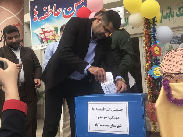 زنگ عاطفه‌ها در دبستان امیرصدرا روحی فرد پور محمودآباد 