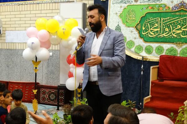 مسجدالقرآن غرق در شادی میلاد کریم اهل بیت(ع)