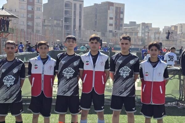 درخشش تیم دانش‌آموزی هلال‌احمر یزد در رقابت‌های ملی فوتبال خیابانی