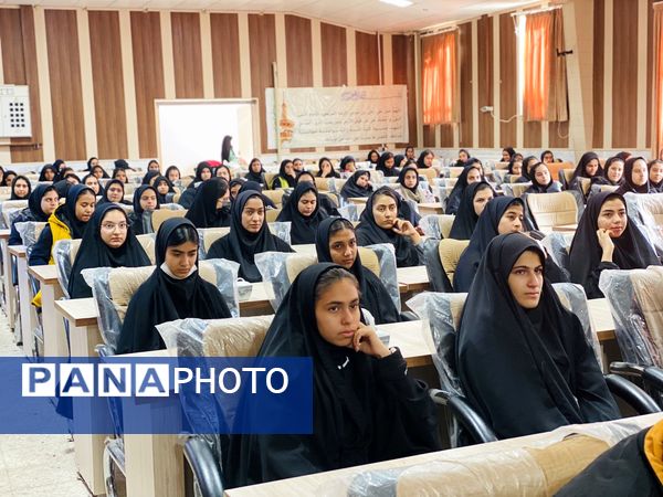 همایش هفته بسیج دانش‌آموزی در مه‌ولات