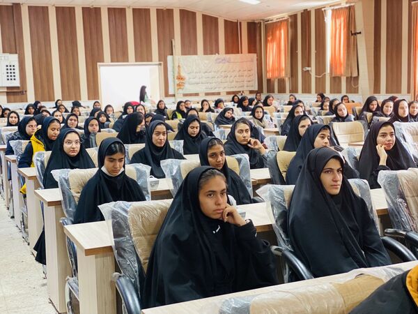 همایش هفته بسیج دانش‌آموزی در مه‌ولات