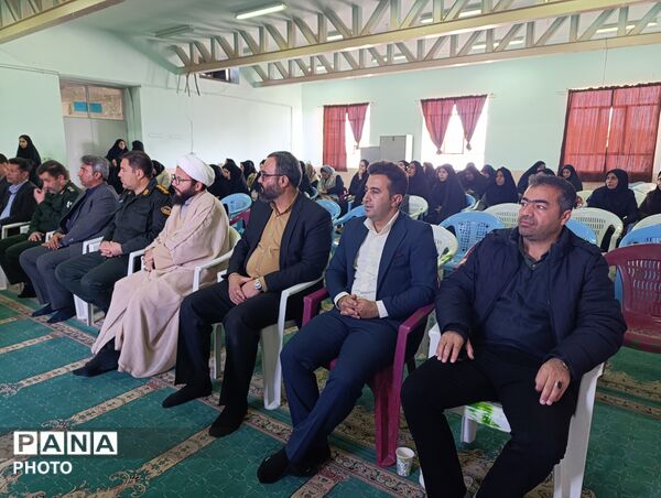 طنین قرآن، عترت و نماز در مشهدمرغاب