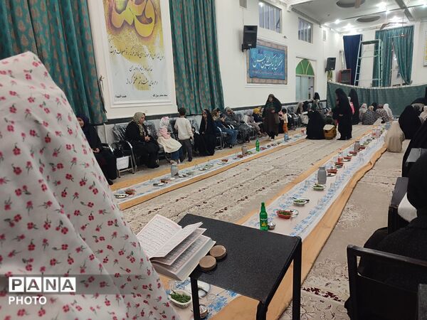 نماز جماعت و افطار در مسجد محمد رسول الله نیشابور 