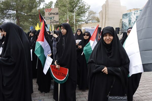 غرش خشم انقلابی دانشجویان دانشگاه آزاد مشهد علیه صهیونیسم و فریاد همبستگی با غزه