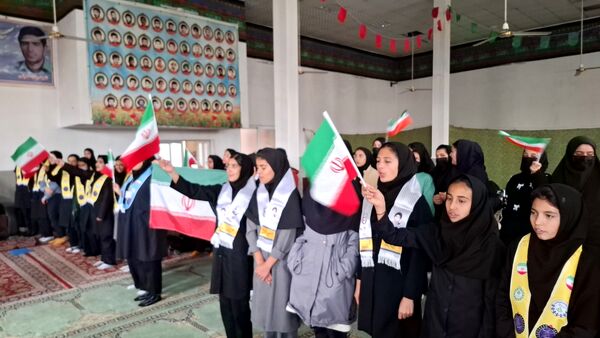 جشن روز دانش آموز دختران دبیرستان حضرت فاطمه و حضرت رقیه در مهدیه شهر بار نیشابور 