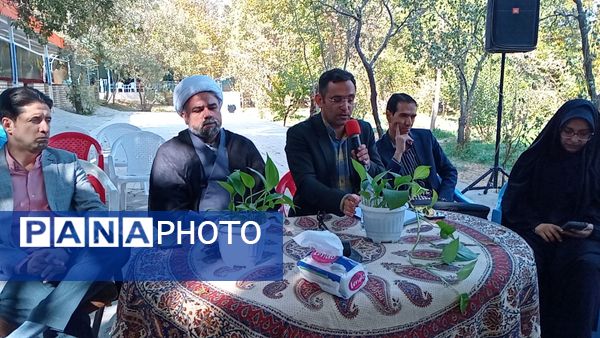 مشاوران مدارس بازوی توانمند مراقبت روح و روان دانش‌آموزان