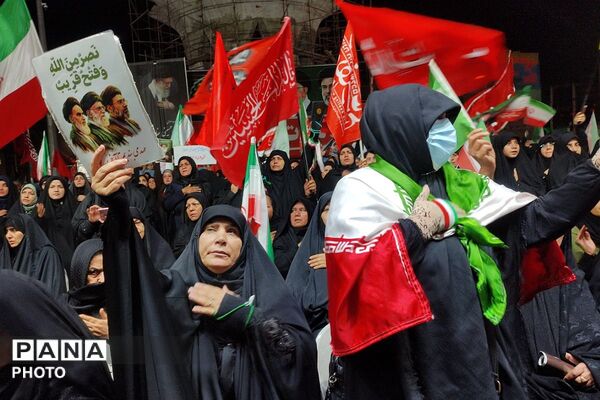 صحیح خوانی و باز خوانی احکام در موکب شمیم میدان امام خامنه‌ای شهرستان قدس 