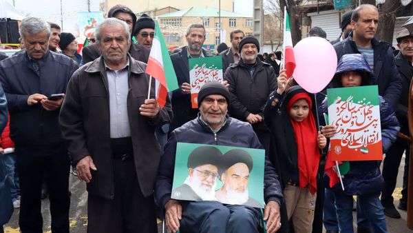 تجلی ایمان و اتحاد در جشن چهل و هفتمین بهار انقلاب