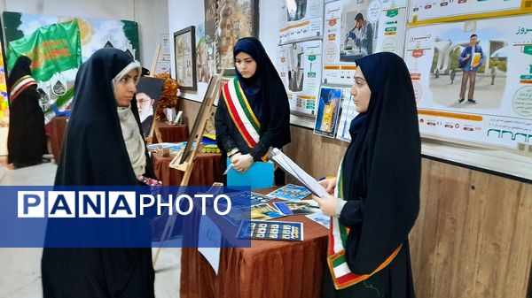 زنگ انقلاب در دبیرستان شاهد عصمت ناحیه ۳ کرج 