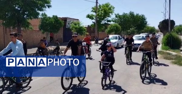 برگزاری همایش دوچرخه‌سواری در شهرستان باخرز 