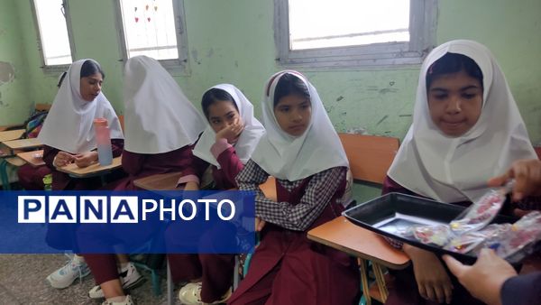 زنگ مهر در مدرسه استقلال نواخته شد