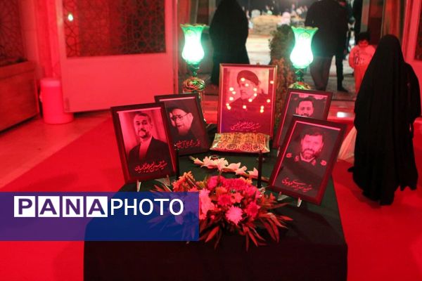 اجتماع «عاشقان بی‌نشان» در کاشان؛ روایت تصویر از شب ادای احترام به شهدا