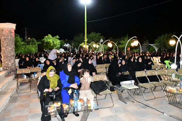 هفته‌ای برای ستایش دانایی؛ جشن معلمان در تالار ملک برگزار شد