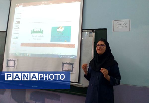 جشنواره همیار معلم در دبیرستان دخترانه شهید همت ملارد