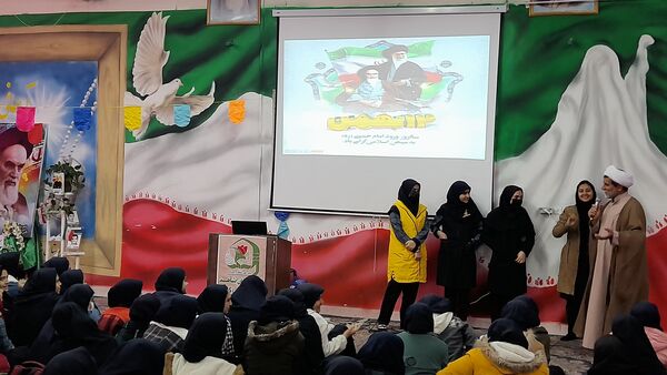 قرار عاشقانه الهی در دبیرستان شاهد یاس نبی «س»