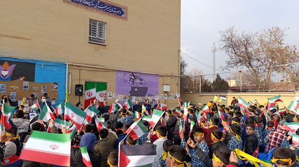 مراسم زنگ مقاومت در دبستان امیرمعزی 