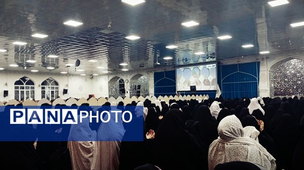 حضور پر شور مردم در نماز جماعت