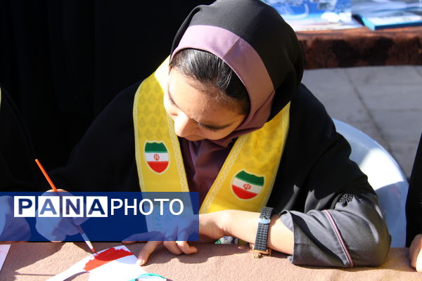 راهپیمایی ۱۳ آبان روز غلبه بر استکبار جهانی دانش‌آموزان شهر یزد