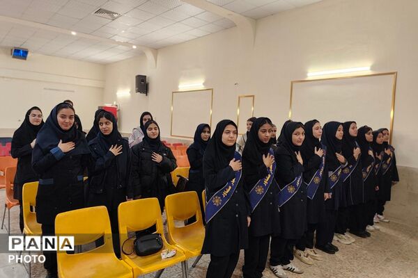 همایش همیاران مشاور دختران متوسطه اول و دوم در کانون شهید آوینی 