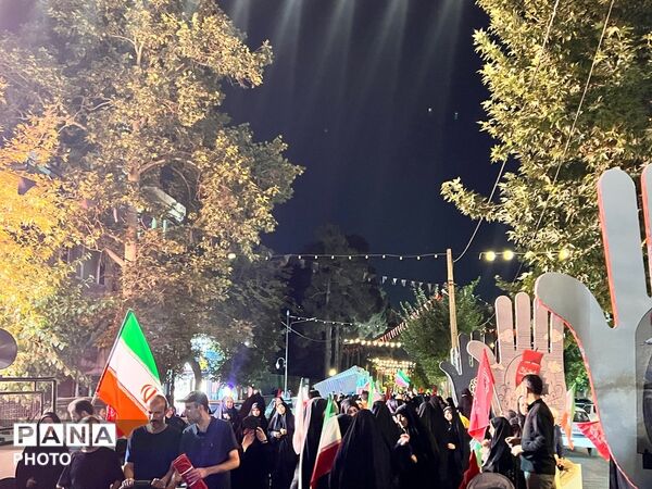 حضور باشکوه مردم کرج درصد و چهل و یکمین شب از تجمعات مردمی