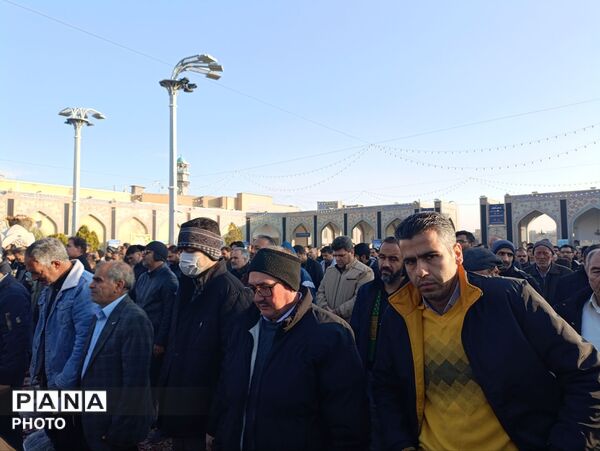 نماز بندگی در مشهد 