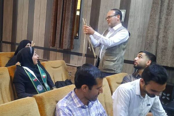 کارگاه توانمندسازی مربیان پیشتاز سازمان دانش‌آموزی در شهرستان‌قرچک