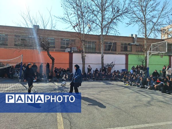 فجرانه ورزشی در دبیرستان حضرت ولی عصر (عج)