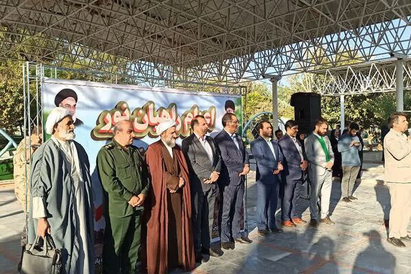 اعزام دانش‌آموزان قرچک به اردوی راهیان نور