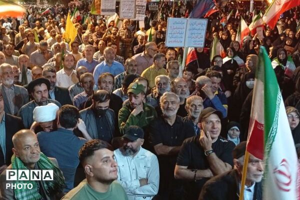 شور و حماسه مردمی در شهرستان شهید پرور قرچک در صدو ششمین شب از تجمعات مردمی 
