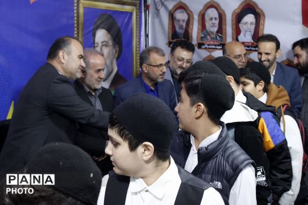 میز ارتباطات مردمی با حضور مدیرکل آموزش و پرورش مازندران 