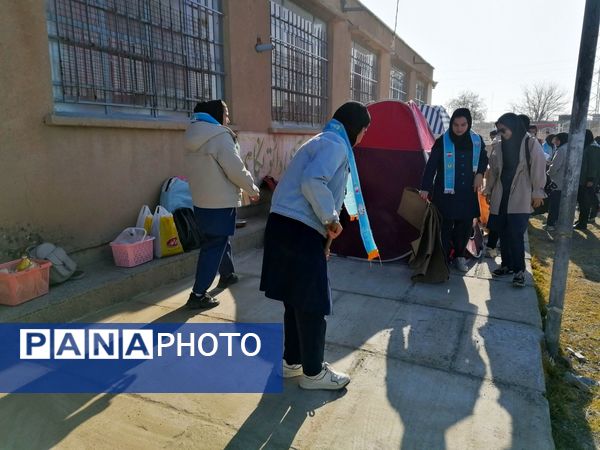 جشن انقلاب در دبیرستان حضرت فاطمه (س) و هنرستان عفاف، شهر تیتکانلو