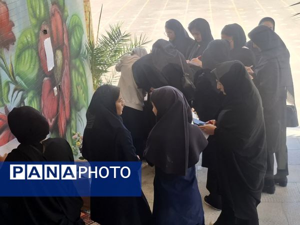 مجمع عمومی انتخابات انجمن اولیا و مربیان دبیرستان بهار آزادی فلاورجان 