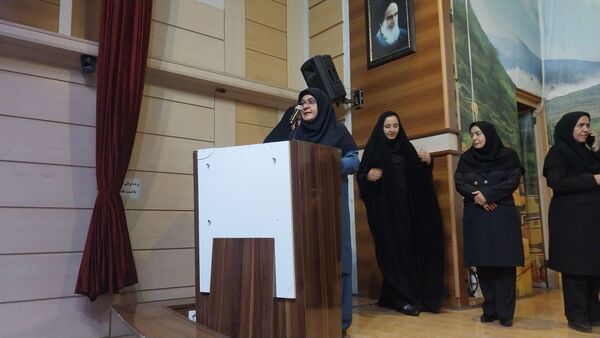 جلسه اولیا مربیان دبیرستان سرافرازان برگزار شد