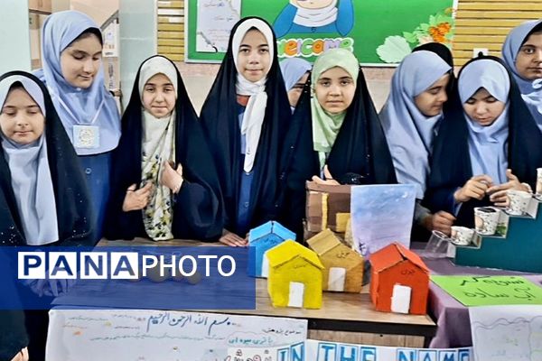 نمایشگاه پژوهش به مناسبت هفته پژوهش در دبستان حکمت نبوی ناحیه دو شهرری 