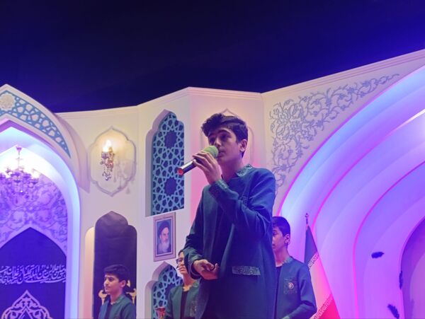شب شعر آیینی پیرغلامان حسینی برگزار شد