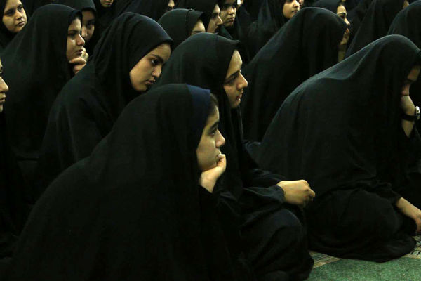 جلوه‌هایی از یادواره شهدای دبیرستان سید احمد فاتحی یک قم