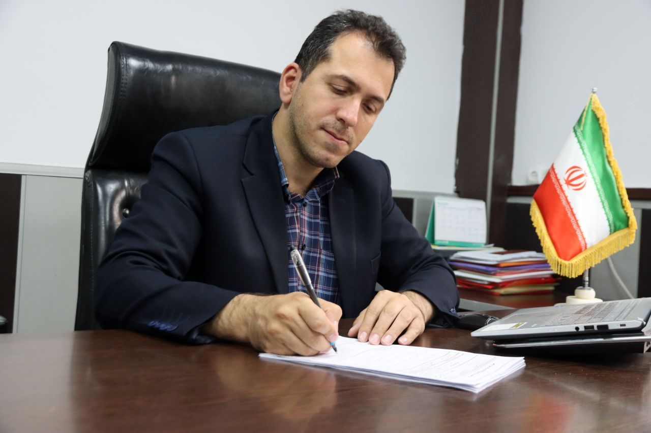 راهیابی ۳ معلم اسلامشهری به مرحله کشوری معلمان نمونه