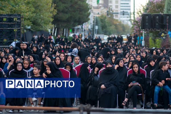 روضه مصور روز عاشورا همراه با مراسم خیمه‌سوزان در مشهد 