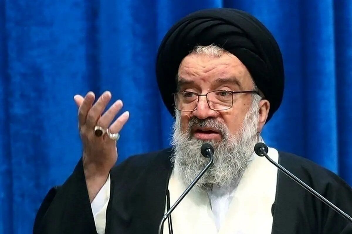 آیت‌الله خاتمی: عرصه مذاکره کمتر از نبرد مجاهدان نیست