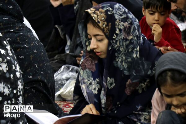 شام ولادت علی ابن موسی‌الرضا، در حریم رضوی