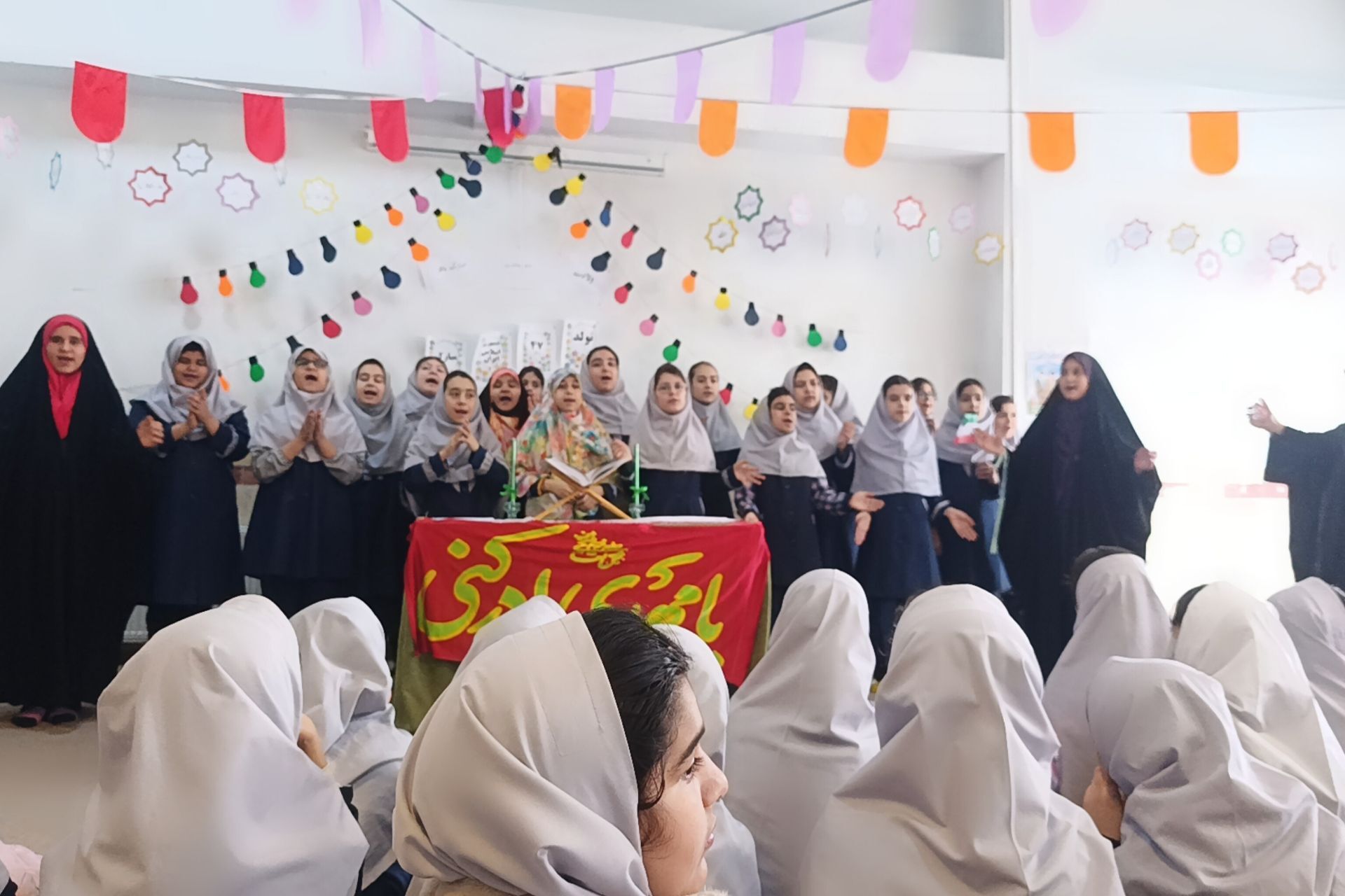 جشن نیمه شعبان در مدرسه شهید اسماعیلی عقدا پردیس 