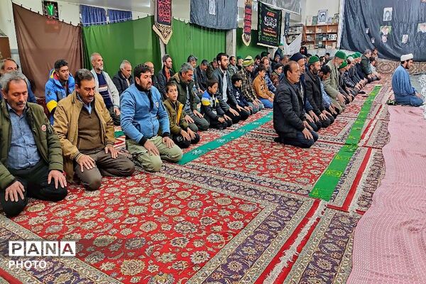 سفره های ساده افطاری در شهر بار نیشابور