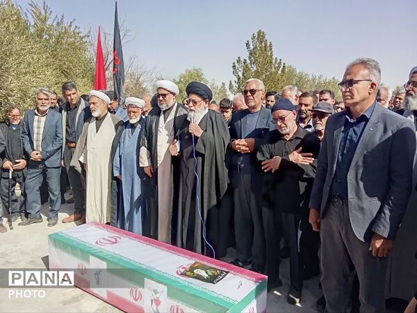 تشییع پیکر شهید محمد مهدی آخوندی در ابراهیم‌آباد