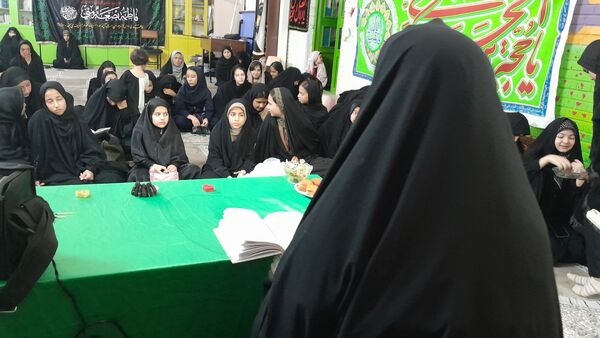 عزاداری دختران احلی من العسل به مناسبت شهادت حضرت رقیه(س)